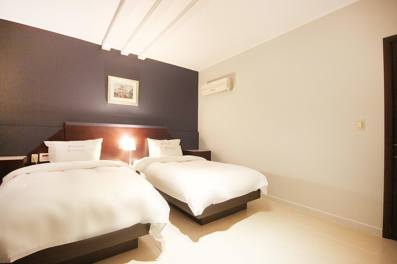 Charmant Hotel Mokpo Exterior photo